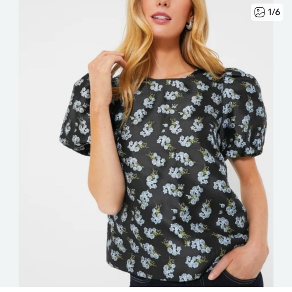 Pomander Place Black Floral Puff Sleeve Puff Sleeve Top In Xs